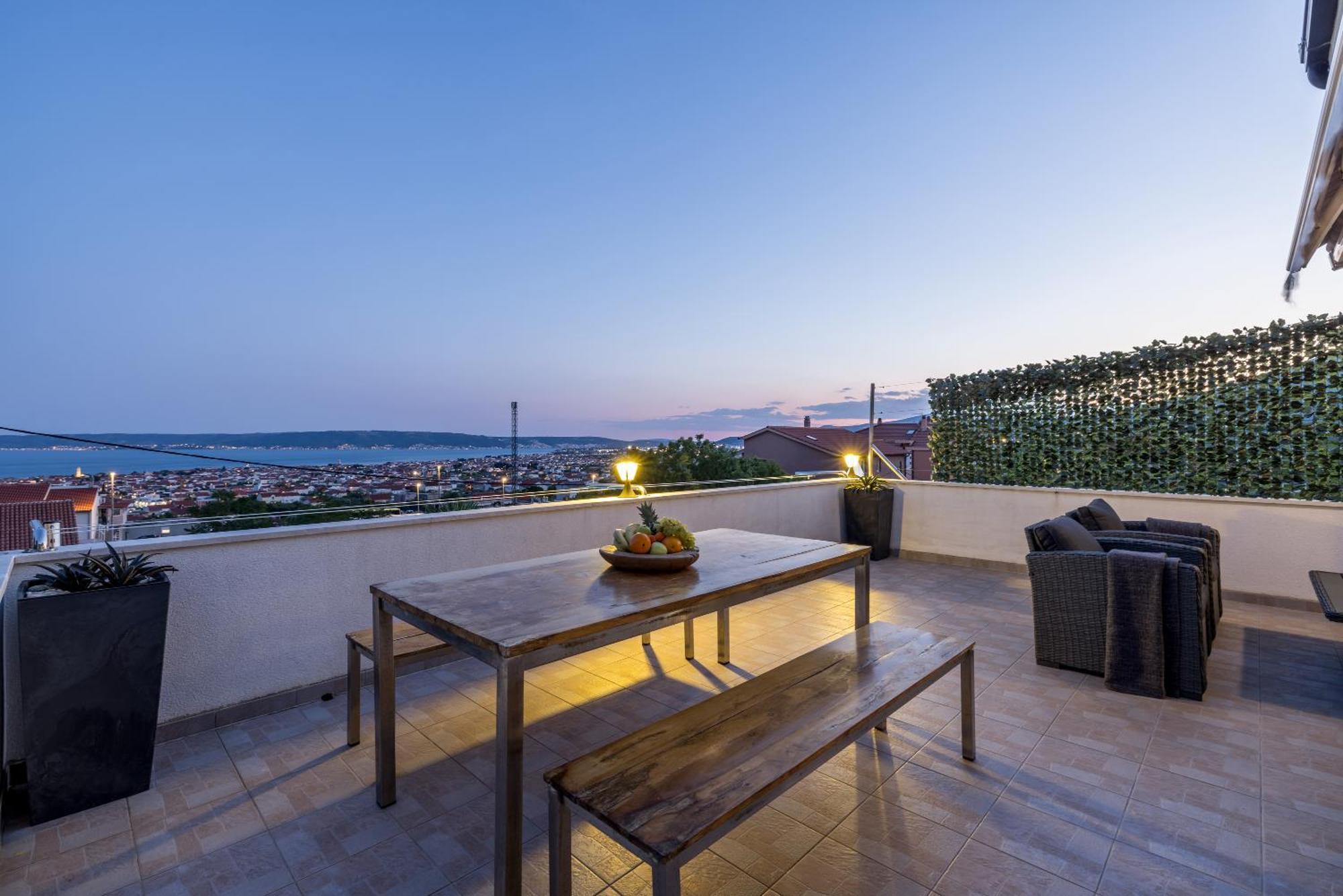 Sun Castle Holiday House Babic Kastel Stari Luaran gambar
