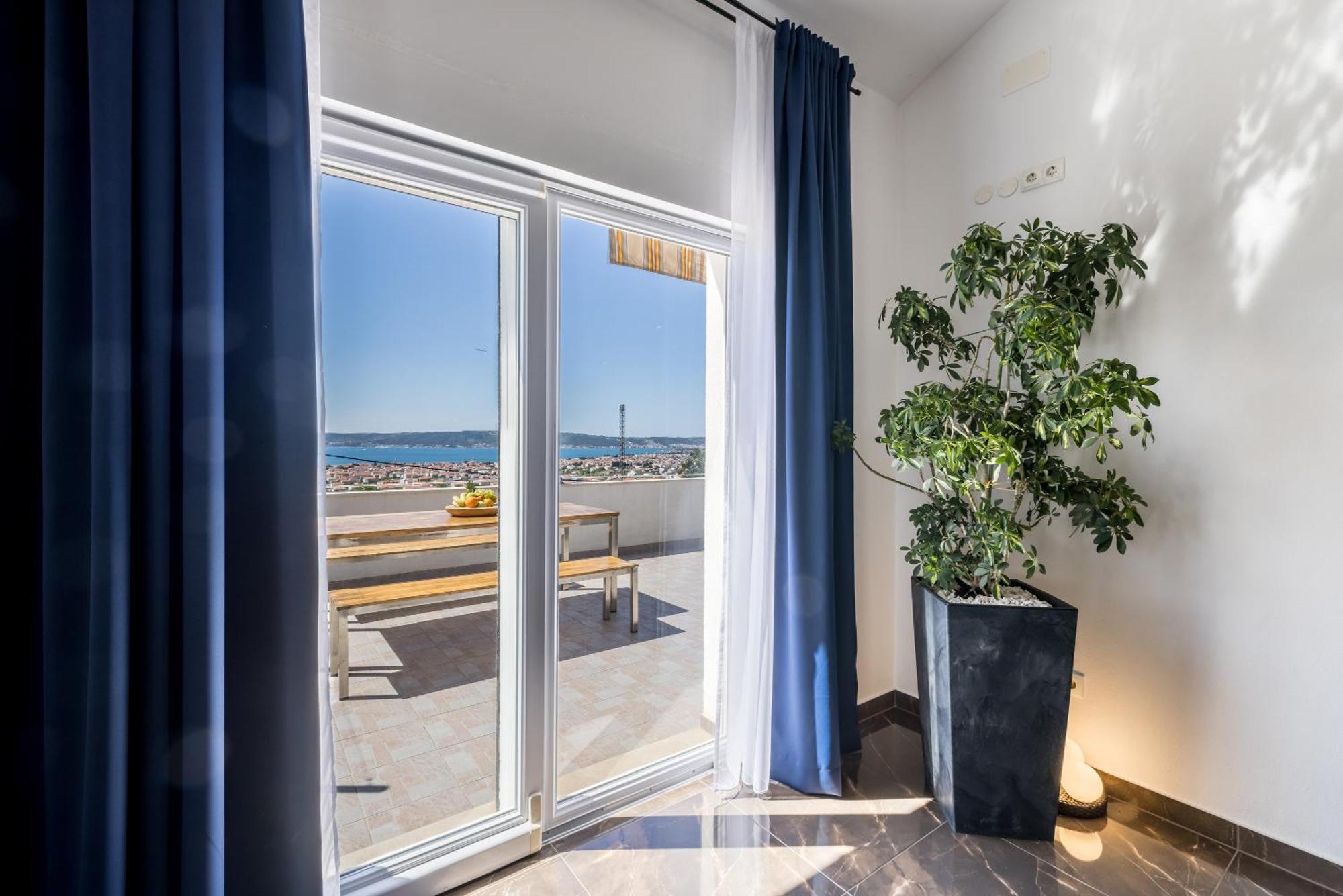 Sun Castle Holiday House Babic Kastel Stari Luaran gambar